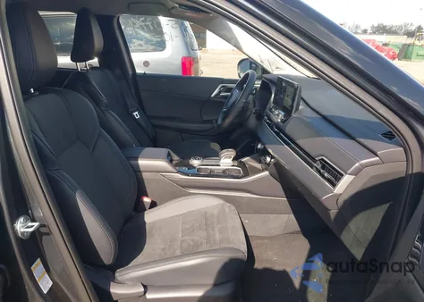 2025 Mitsubishi Outlander Se 2.5 S-Awc/Trail Edition S-Awc from USA, damaged, VIN JA4J4VA84SZ014003